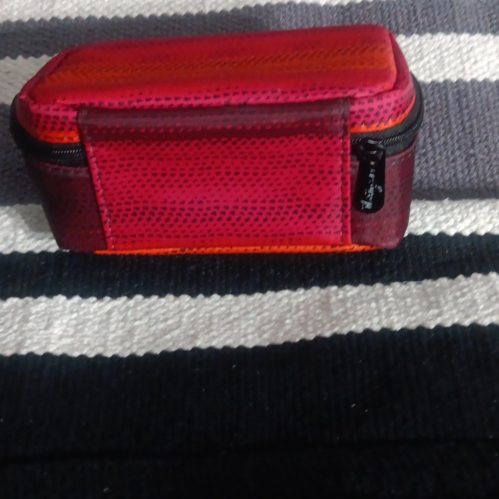 Thirty-one - Picture 2 of 5